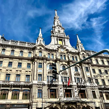 Acacia Aparhotel-near New York Cafe Апартаменты *