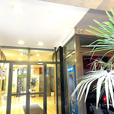 Acacia Aparhotel-near New York Cafe Budapešť