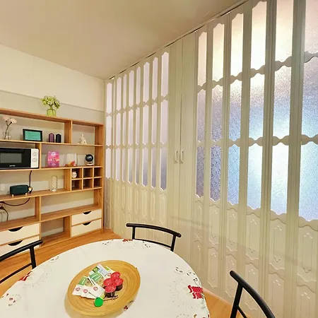 Acacia Aparhotel-near New York Cafe Apartment